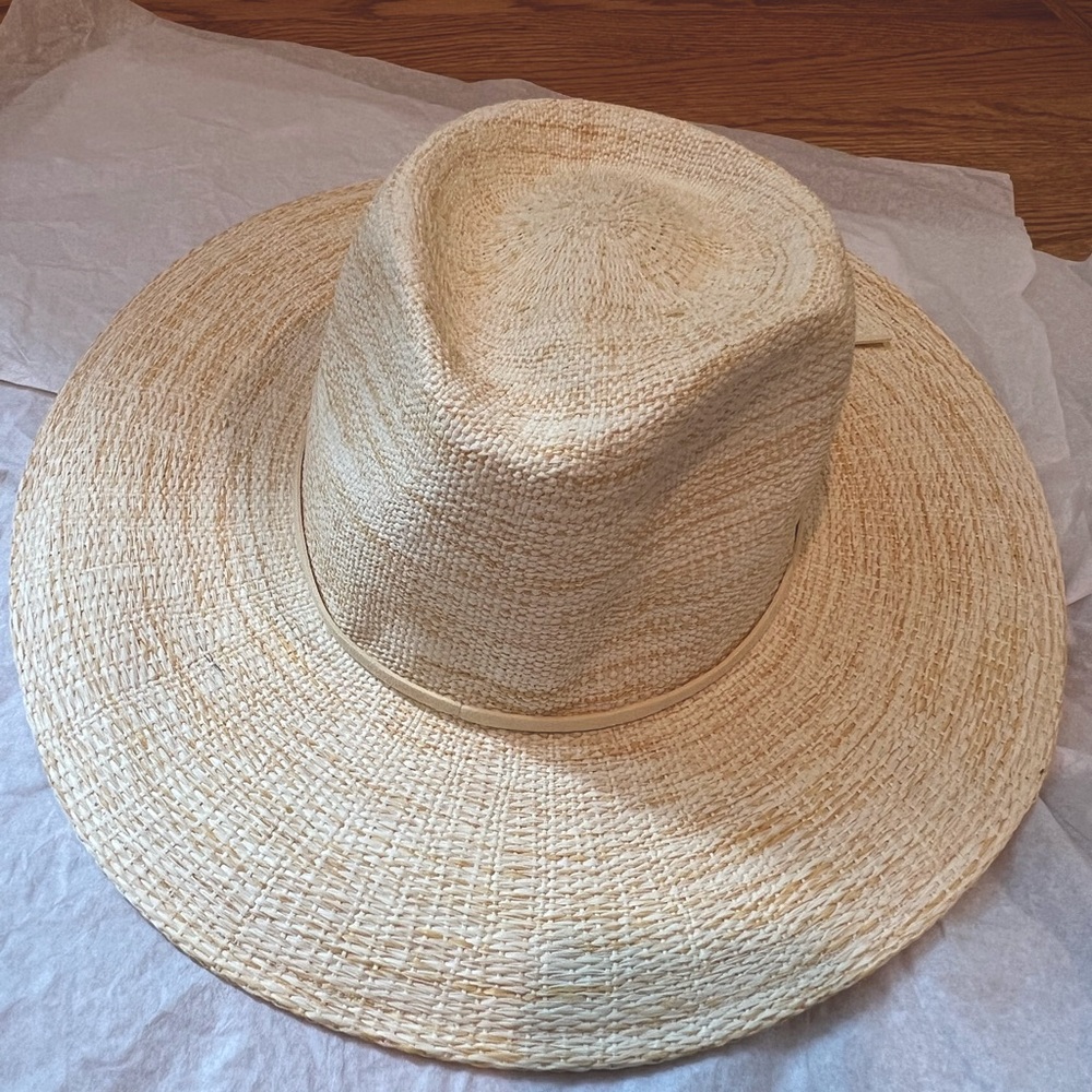 Universal Thread Sun Hat.